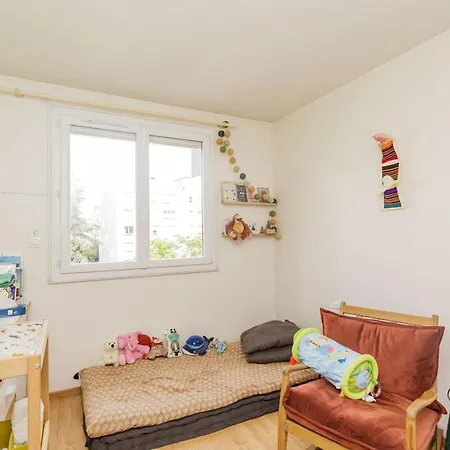 Nice 61M With Nice Terrace Near Paris!